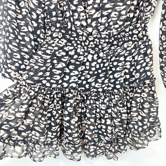 Buddy Love ZoZo Leopard Print Popover Dress Size Small - Picture 4 of 8